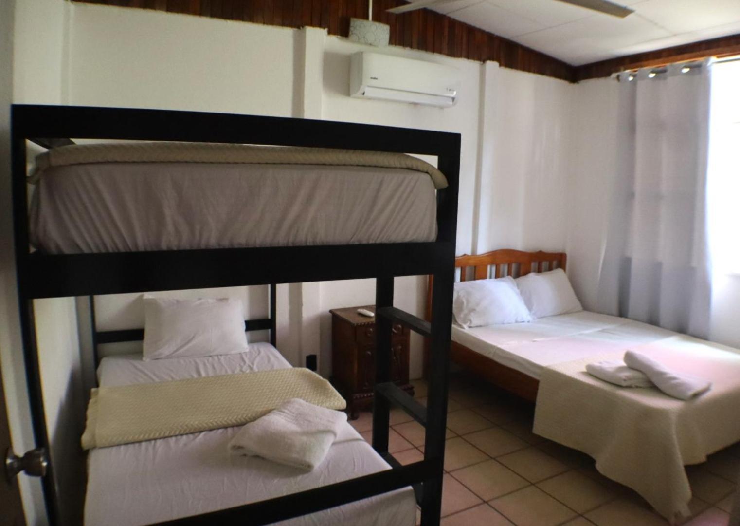 Coconut Beach House Плайя Кончал Екстериор снимка